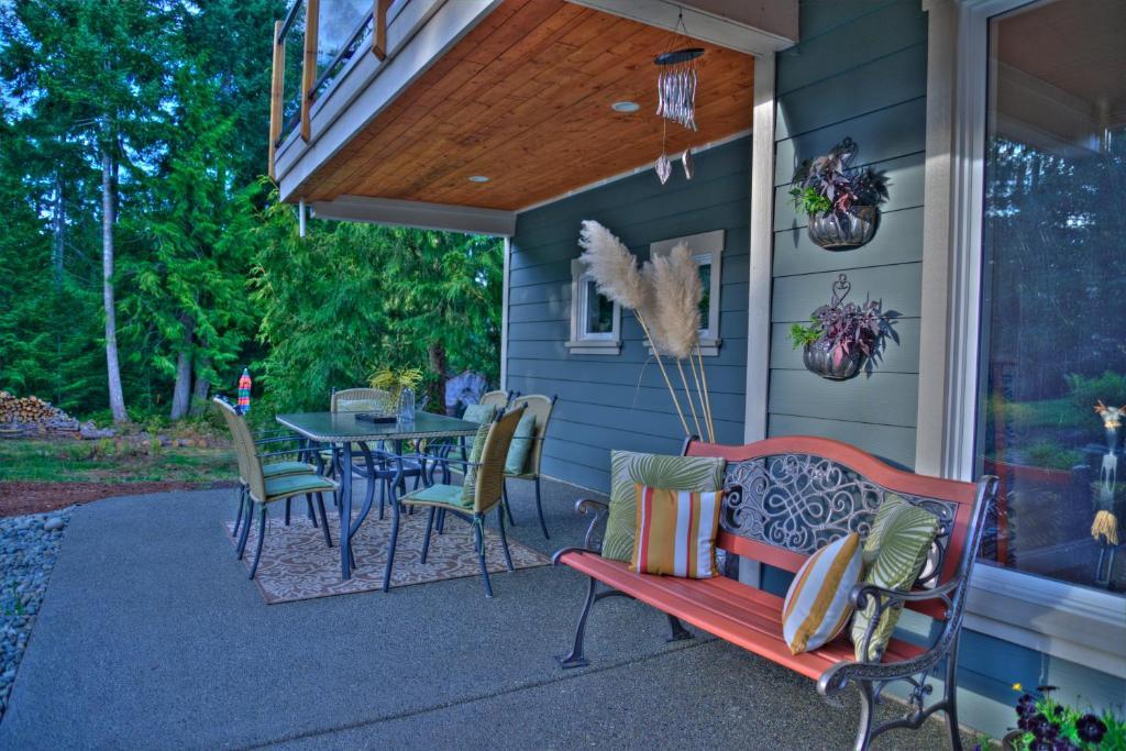 Shawnigan Suite B & B Shawnigan Lake エクステリア 写真